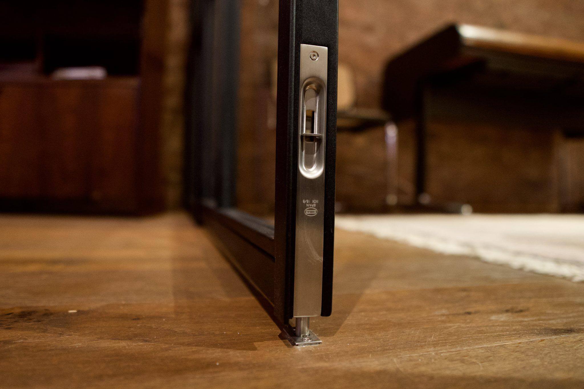 Steel partition – Swing Doors