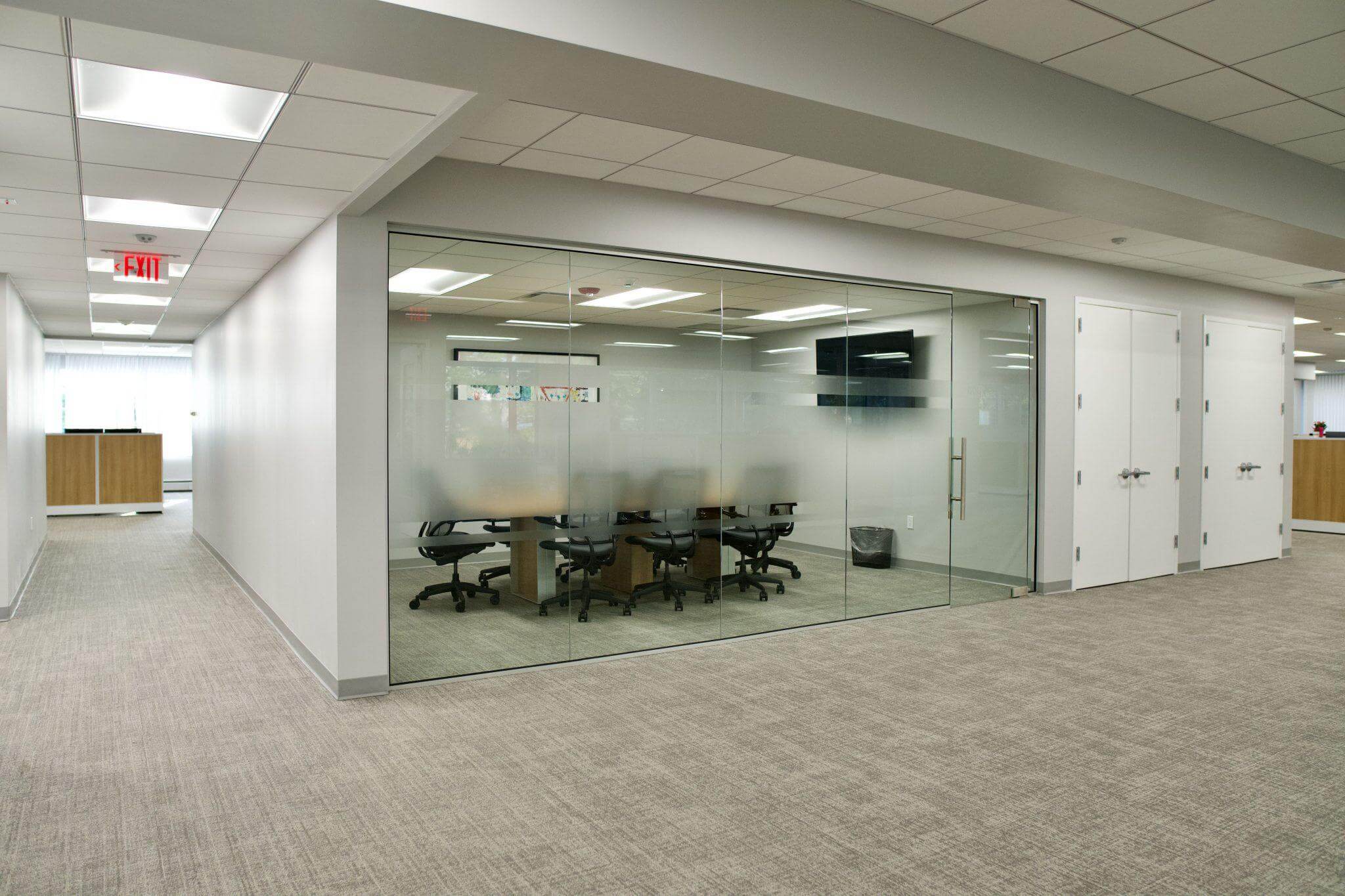 Frameless Partitions – Swing Doors