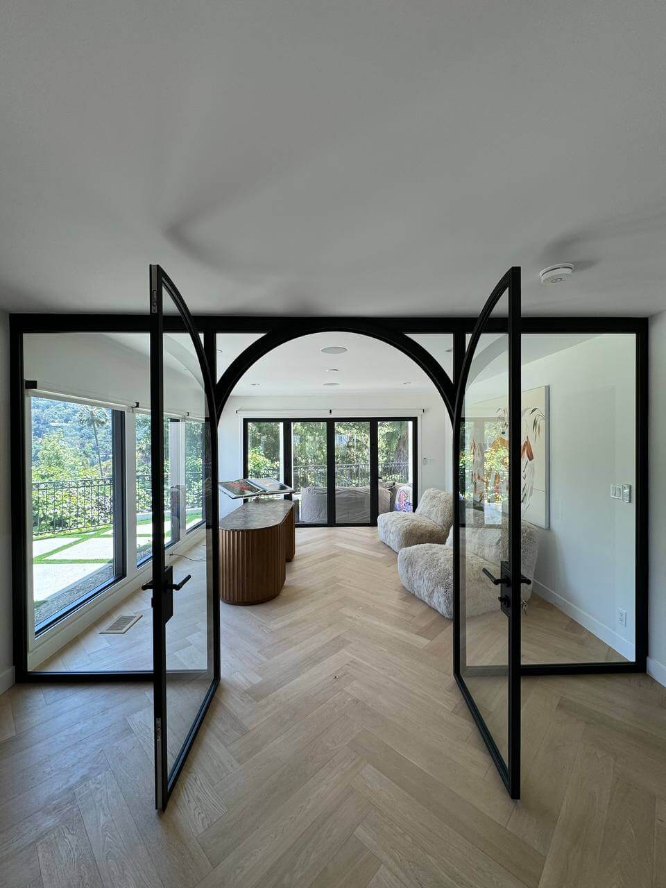 Steel Partition – Swing